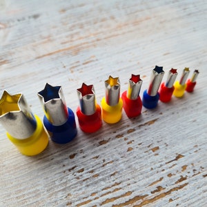 Set di tagliapasta in metallo "Stelle", 4, 5 o 9 pezzi, ≈ 0,55-0,11 pollici (1,4 cm - 0,3 cm), Strumenti per pasta di zucchero, argilla metallica, miniature