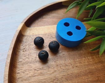 Silicone mold of Blackcurrant, style 1, 3 elements, ~ Ø 1-1.2 cm, H:1-1.2 cm, Polymer Clay, Resin, Realistic Berry, Jewelry, Miniatures
