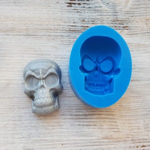 Silicone mold of Skull, style 4, ~ 3.5*5 cm, H:1.8 cm, Modeling tool for accessories, Shape for Fimo, Sculpey, Pardo, Cernit clay