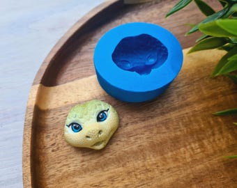 Silicone mold of Snake, style 2, head, ~ 2.5*3 cm, H:1.6 cm, Polymer Clay, Resin, Soap & Candle Mold, Fondant, Cake Decor, Gothic Animal DIY