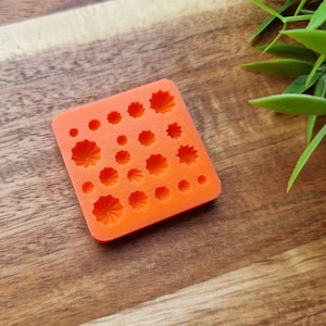 1:12-1;6 Silicone mold of Mini meringue, style 8, 20 elements, ~ Ø 0.3-0.8 cm, H;0.2-0.5 cm, Cream Swirl, Clay, Resin,Soap,Candle,Cake Decor Orange silicon 10shA