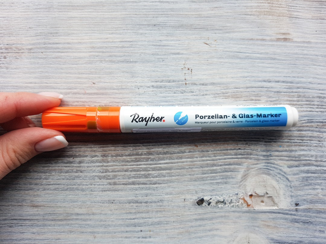 Rayher 38734616 - Marker Per Porcellana E Vetro Effetto Oro - Punta 1-2 Mm, 10 Ml - Per Decorazioni Creative E Fai-da-te - 3