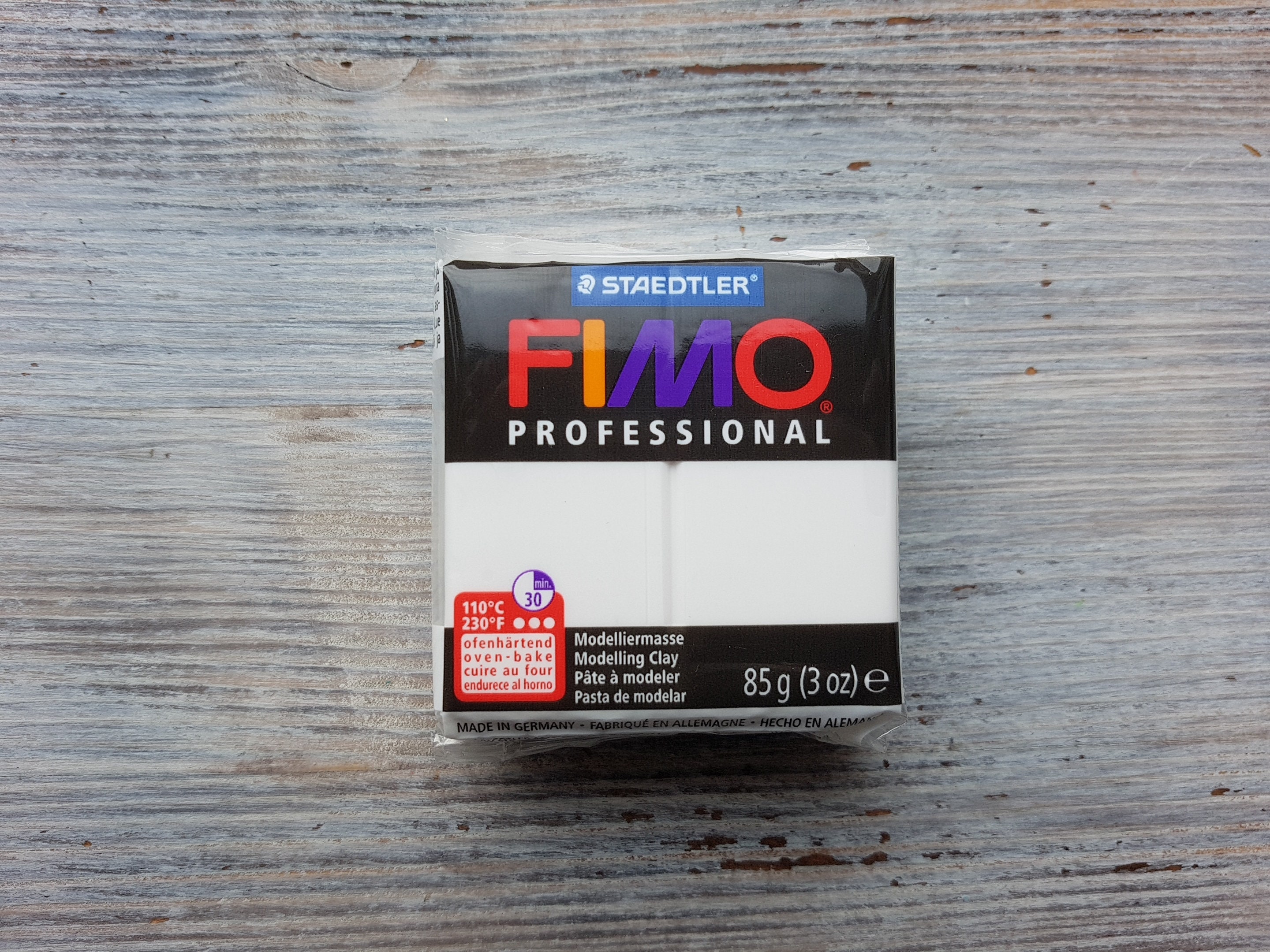 Staedtler - Fimo Professional - Pain Pâte à Modeler 85 g Blanc : :  Cuisine et Maison