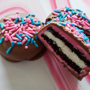 Gender Reveal Chocolate Covered Oreos