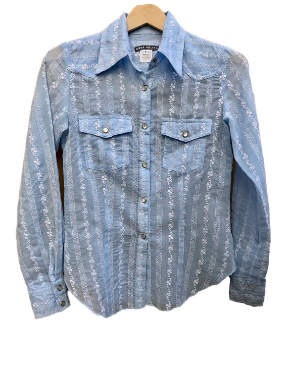Anna Huling Baby Blue blouse. Designer Brand Cowgi