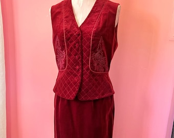 True Vintage 1990s Deep Burgundy Velvet Vest and Skirt Set//Romantic embroidery and quilting details//Peplum Vest & Straight Maxi Skirt/US M