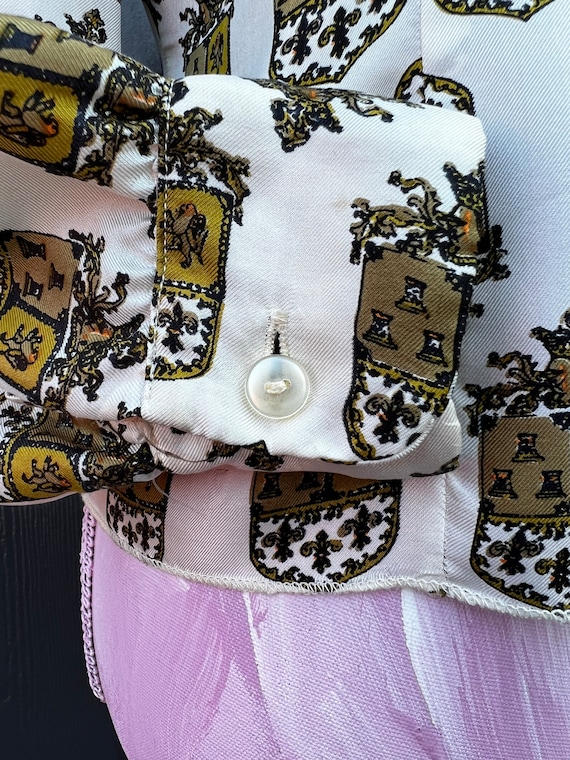 Vintage 1950-60s Silk Dressy Crest Motif Blouse//… - image 9