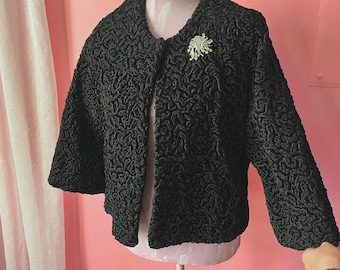 True Vintage 50s-60s Mid Century Persian Lamb Short Jacket/50s Glamour Clutch Jacket/Bracelet Sleeves/Rich Curly Black Fur/Bust 40 Length 22