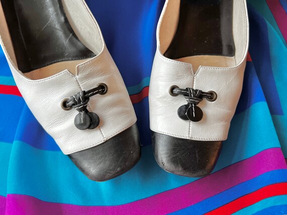Vintage 1960s Women’s Mod Loafer Slip ons //Black… - image 3