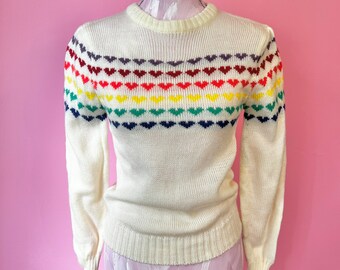 True Vintage 80s Rainbow of Hearts Sweater//Super cute off-white pullover with a rainbow of hearts motif//Darling 80s Crew Neck Sweater//XS