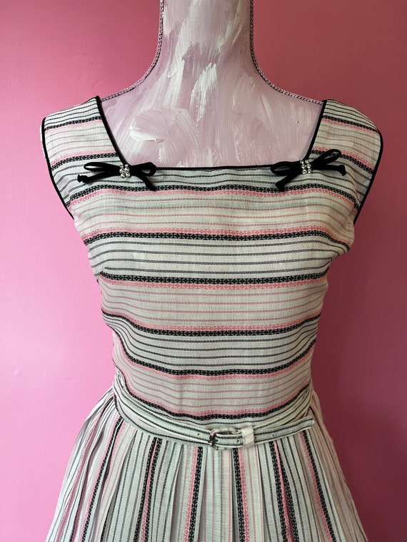 True Vintage 1950s White, Pink and Black Stripe F… - image 4