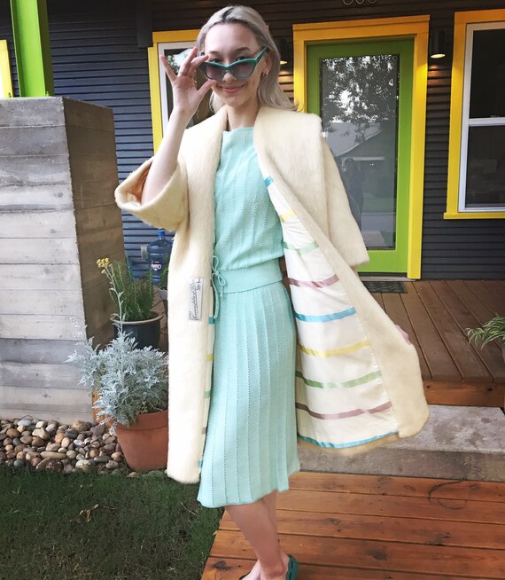 Vintage 1960s Mohair Wrap Coat//LilliAnn Winter wh