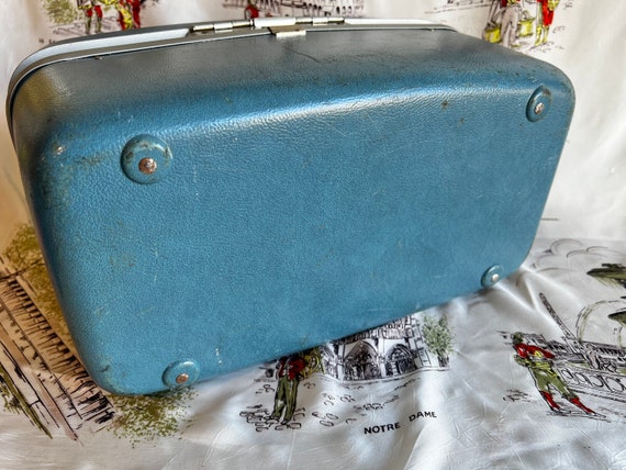 Vintage Train Case//1960s Blue Cosmetic Travel Ma… - image 7