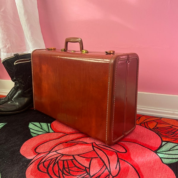 True Vintage 1950s Maple Brown Samsonite Suit Case//1950s Hard Side Bag //MidCentury Travel//Vintage Mid Size Suitcase//21 X 13 x 8//No Key