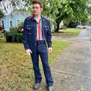 Vintage Mens 1970s 2pc Leisure Suit//Deep Navy Blue Polyester Knit + White Topstitch Mod Set//Long Collar//Slight Flare Pant//46R 36 X 32