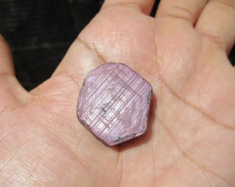 Cristal de Rubí Estrella. Cristal natural de Tanzania. 58,60 quilates.