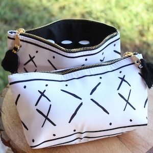 Essential Oil Bags- Abstract Essential Oil Roller Bottles Bag-Essential Oil Accessories- Essential Oil Carry Bag- Essential Oil Travel Bag