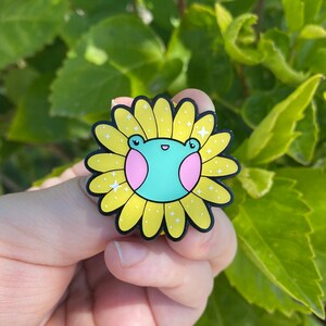 Sunfrogger Cute frog enamel pin