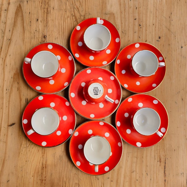 SARREGUEMINES | Tasses et sous-tasses "Confetti" rouge et blanc, France, vintage, service à café