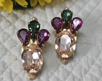 Véronique Becker Paris | Vintage clip-on earrings in gold-tone metal and crystals, French vintage, couture, gift for her