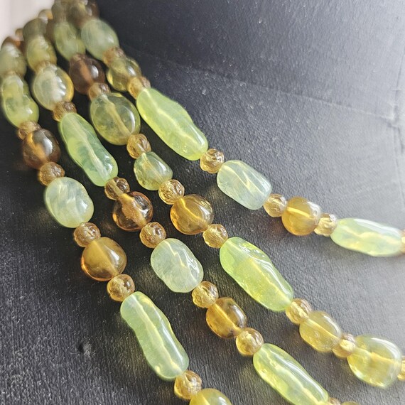 Antique multi-strand necklace in uranium glass be… - image 7