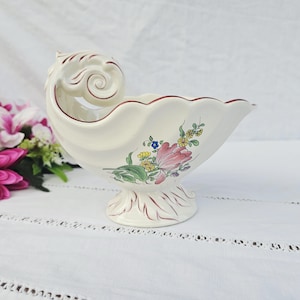 Luneville | Antique gravy boat, streetlamp design, shell shape, vintage