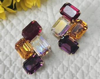 Véronique Becker Paris | Large vintage clip-on earrings in gold-tone metal and crystals, French vintage, couture, gift for her
