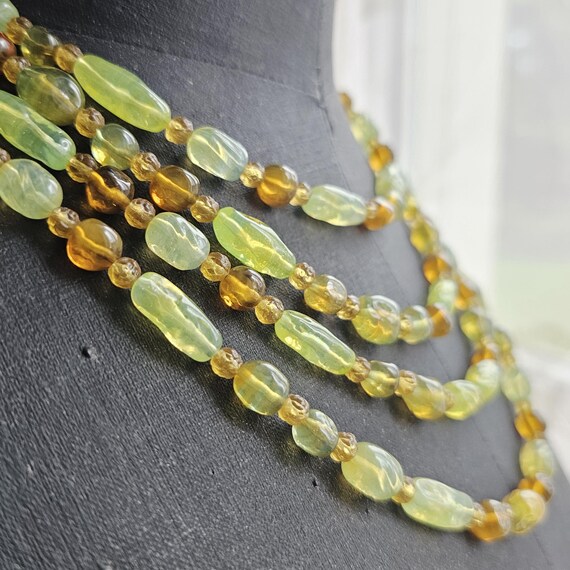 Antique multi-strand necklace in uranium glass be… - image 5