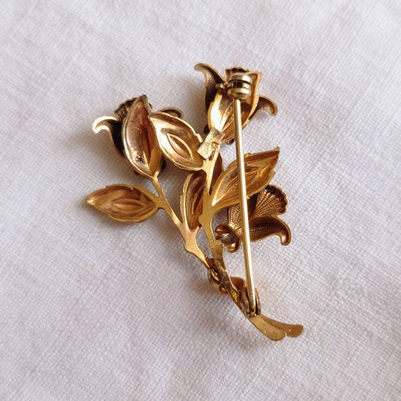 Broche Vintage En Métal Plaqué Argenté Avec Améthyste - Jolie Pièce Ancienne - Occasion