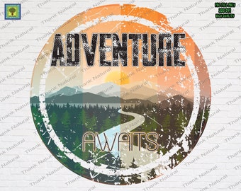 La aventura espera PNG, Descarga de diseños de sublimación, Viaje familiar de campamento de verano, Bosque, Montaña, Vintage, Atardecer retro, Explorar más, Vibraciones