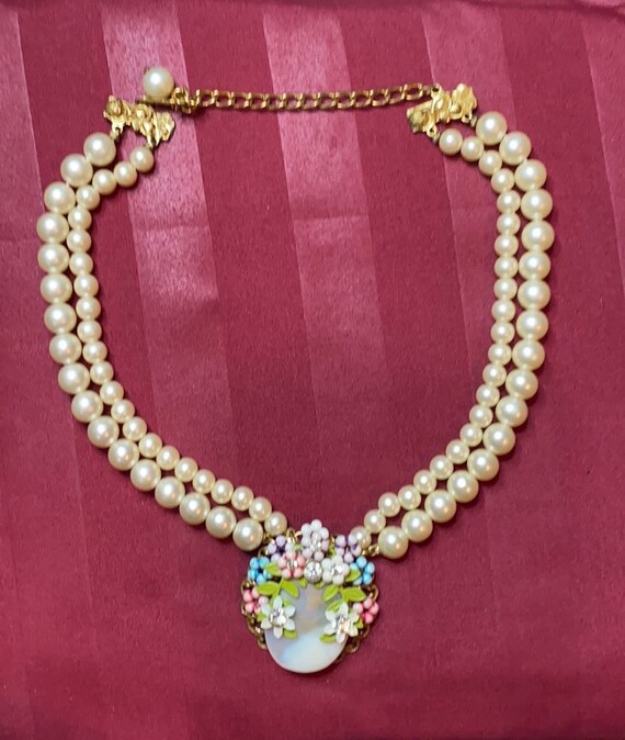Vintage Floral Pearl Choker