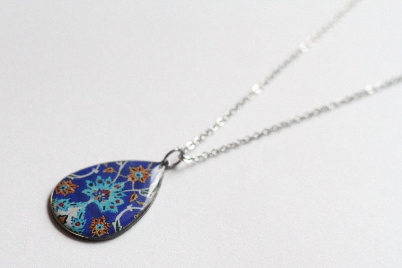 Persian Stainless steel necklace with an amazing shape and oriental patterns image 3