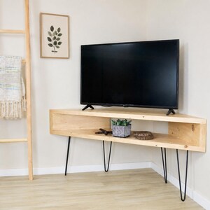 Corner TV Stand – Wood Media Console Table – Handmade with Hairpin Legs bild 3