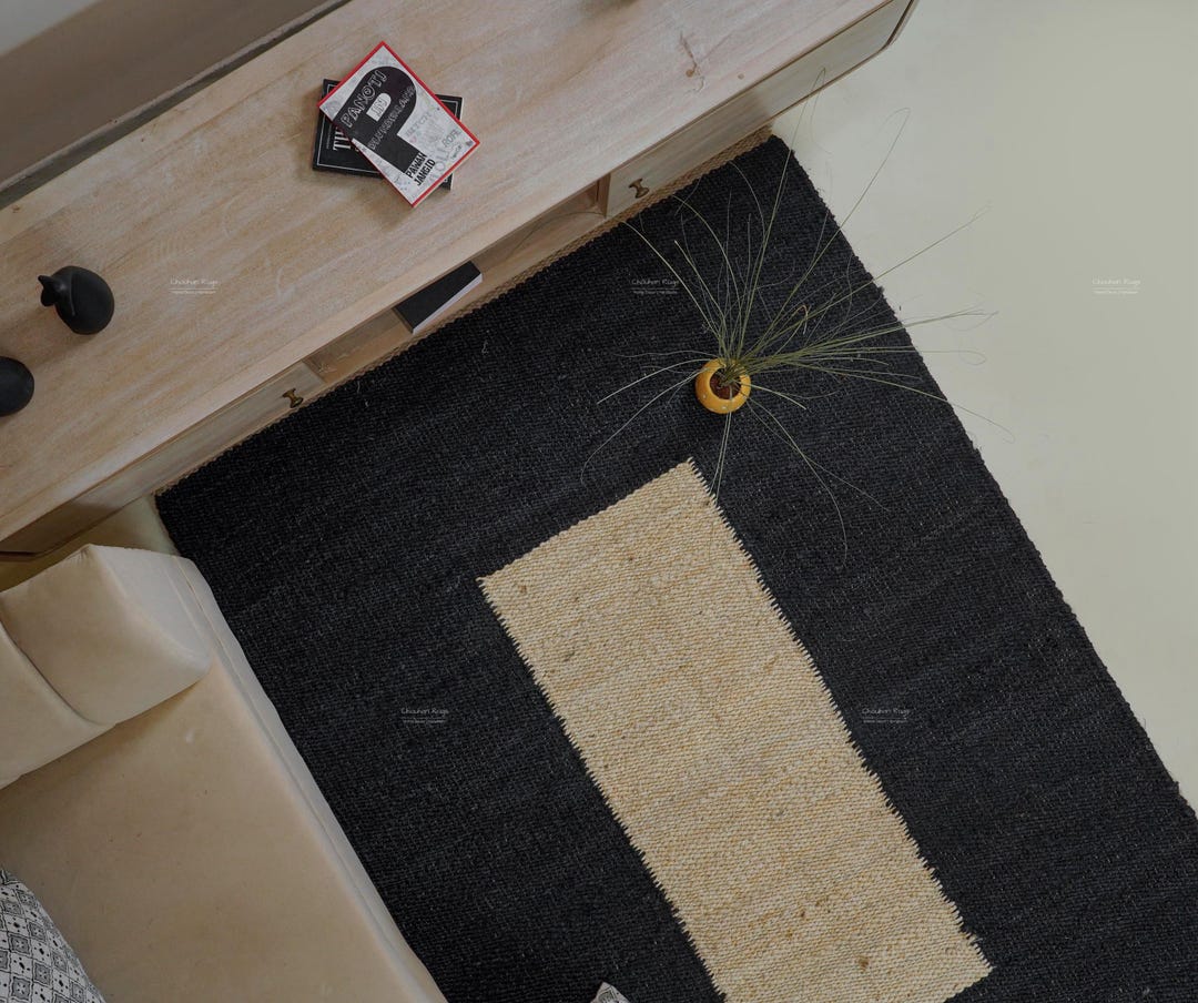 Off Center Rugs Handwoven Flatweave Jute Rug With Off-white Center & Black Border ...