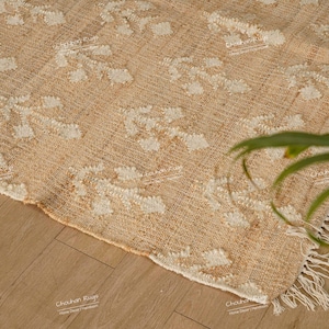 Elfenbeinblume Natürliche Jutewolle Hochwertiger handgewebter Teppich im Boho-Stil, marokkanisch, nordisches, skandinavisches Dekor inspiriert