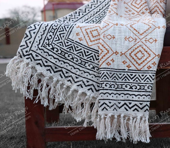 Boho Beige and Black Handloom Weave Throw with Decorative Tassels Boho Beige and Black Handloom Weave Throw with Decorative Tassels