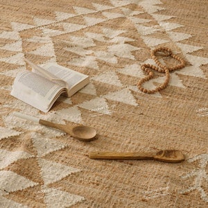Bohemian Moroccan Decor Inspired Hand Woven Boho Cotton Jute Rug, Scandinavian Nordic Rugs in Beige And White Design Color