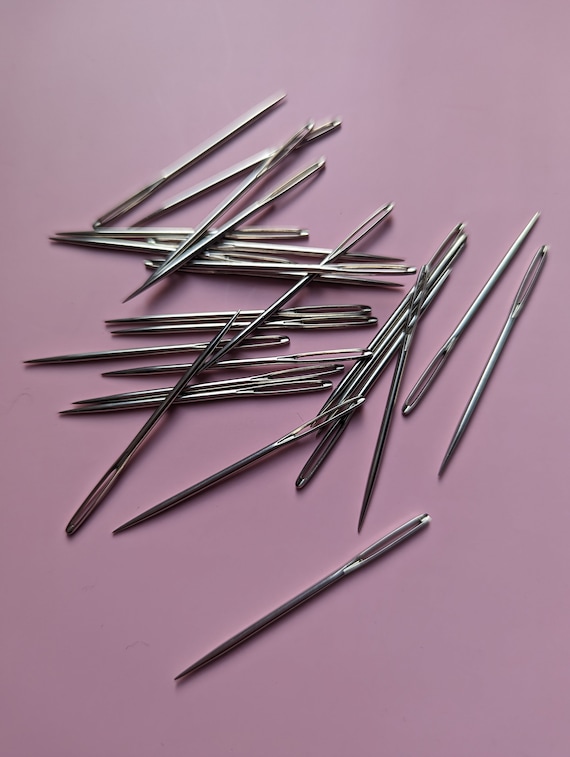 Chunky Thread Needles: Large Eye, Sharp Point (Pack of 3)