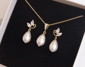 Bridal earrings, pearl bridal earrings, gold earrings, set bridal jewelry, pearl earrings set, wedding jewelry, pearl jewelry set