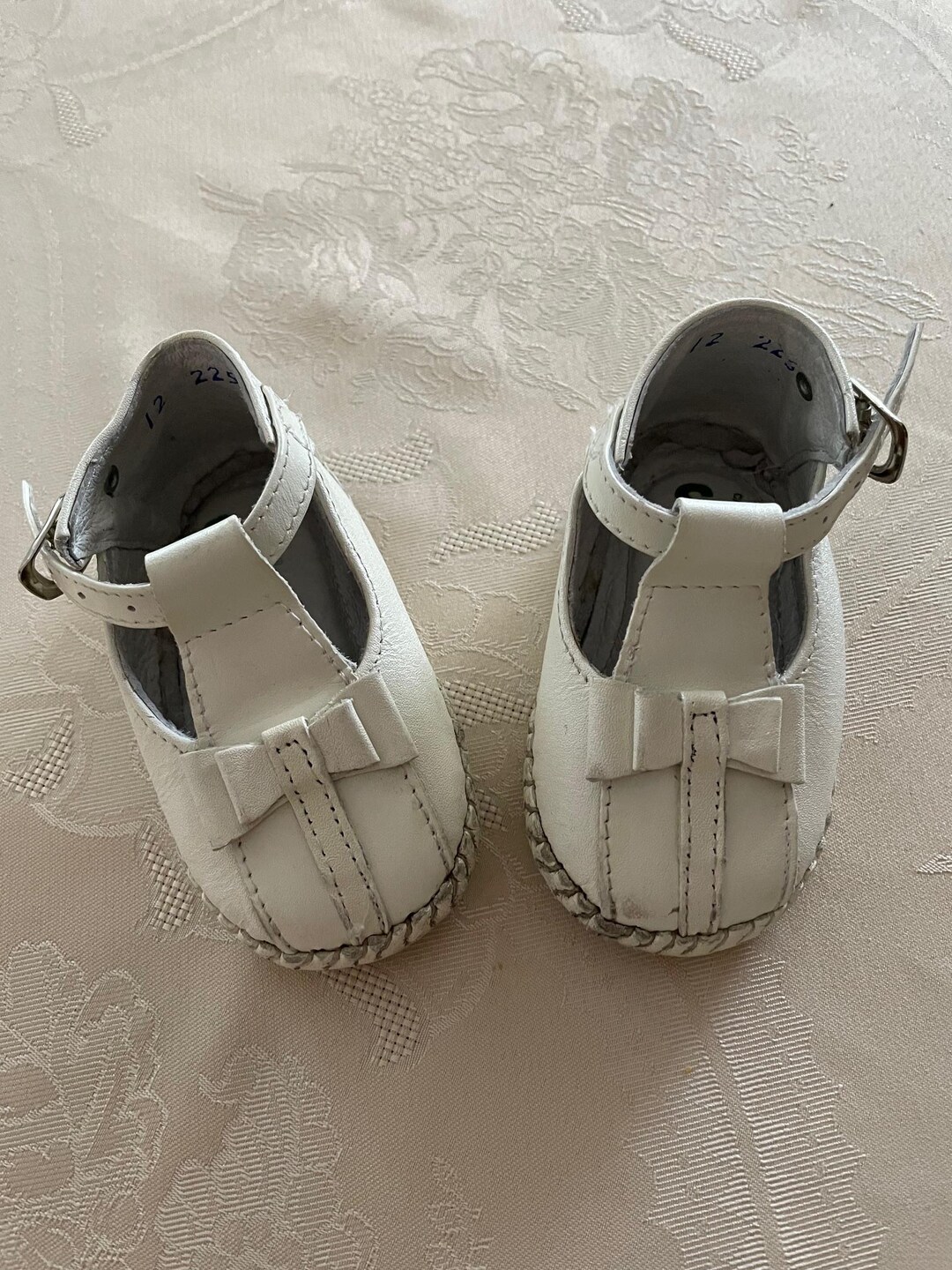 Modern White PU Baby Shoes With Back Strap