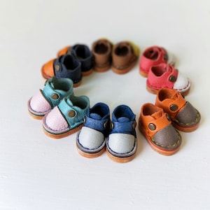 Two-Toned OB11 & Middie Blythe Shoes
