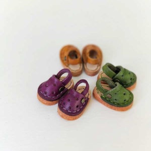 OB11 & Middie Blythe Croc Shoes