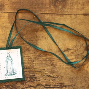 Vintage Green Felt Scapular Immaculate Heart of Mary - Catholic Decor