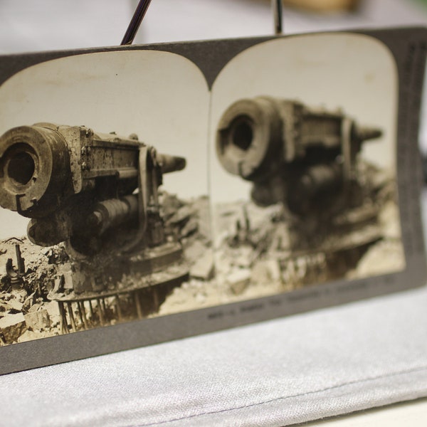 Antique Large Dismantled Russian Gun During World War 1 - Keystone View Company Stereoscope Viewer Card - Antique Military Photograph