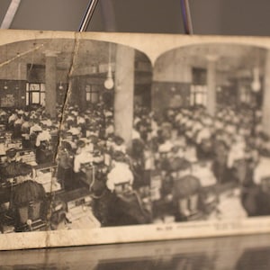 Antieke Stenografische Afdeling - Een reis door Sears, Roebuck & Co Stereoscope Viewer Card - Vintage Business Fotografie