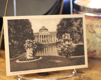 Antigua Kurhaus mit Blumengarten (Casa spa con jardín de flores), Wiesbaden - Postal alemana - Sin usar