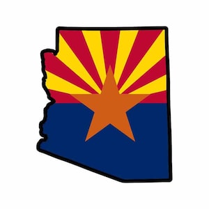 Könnte beinhalten: Eine blaue und rote Staatsflagge von Arizona in Form des Bundesstaates. Die Flagge zeigt eine rote Sonne mit 13 Strahlen und einen großen gelben Stern in der Mitte.