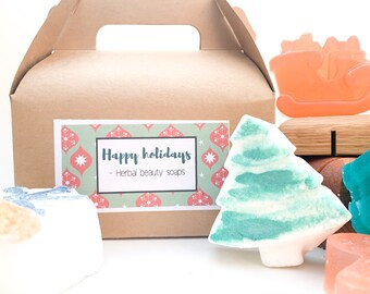 CHRISTMAS GIFT BOX - the perfect holiday gift set - 1 soap, 1 bath bomb + 1 soap dish packages in a beautiful gift box