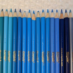 20 Blue Colored Pencil Crayons Set Artist Quality Mixed Brands to Sample &  Color Swatch Destash Lot #A