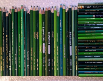 50 Green Colored Pencil Crayon Mix Destash Lot Includes: Prismacolor, Laurentien, Staedtler, Crayola Preowned Art Supply Craft for Adults